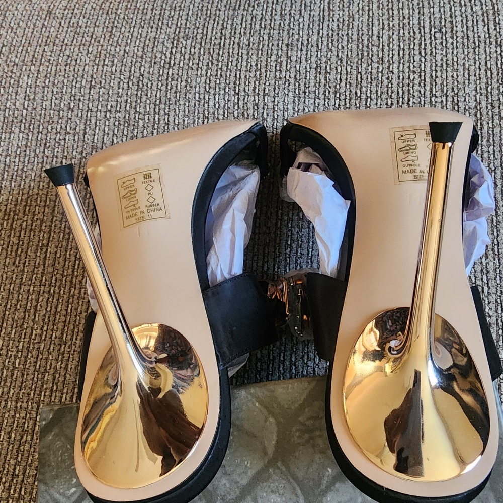 New!! Black Heeled Sandals with Gold Chain & Crystal Accents - Picture 3 of 5